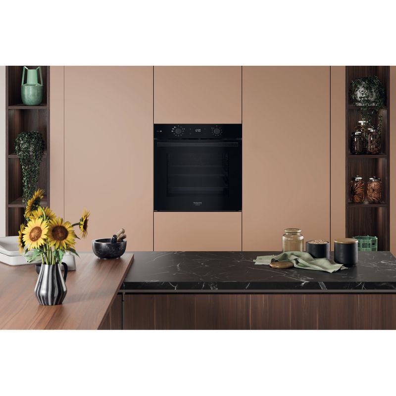 Hotpoint_Ariston-Forno-Da-incasso-HAO3-K58HSU-B-Elettrico-A--Lifestyle-frontal