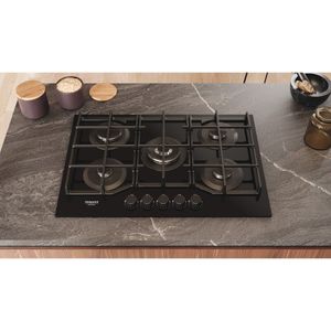 Hotpoint_Ariston-Piano-cottura-HAGS-72F-BK-1-Nero-GAS-Lifestyle-frontal-top-down