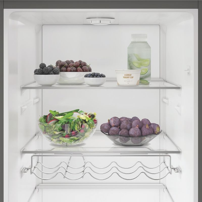 Hotpoint-Frigorifero-Libera-installazione-HPMLS-1411-XBR4E-ARC-764-Manhattan-Gray-Lifestyle-frontal