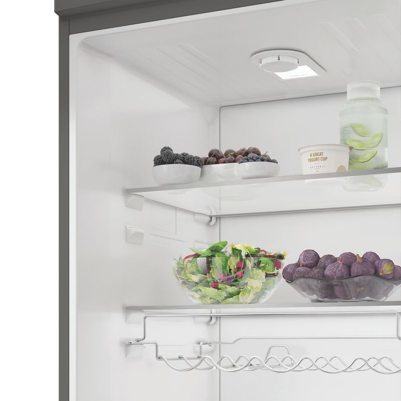 Hotpoint-Frigorifero-Libera-installazione-HPMLS-1411-XBR4E-ARC-764-Manhattan-Gray-Lifestyle-perspective