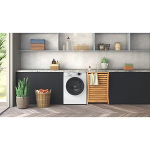 Hotpoint_Ariston-Lavabiancheria-Libera-installazione-NF98WK-IT-Bianco-Carica-frontale-A-Lifestyle-frontal